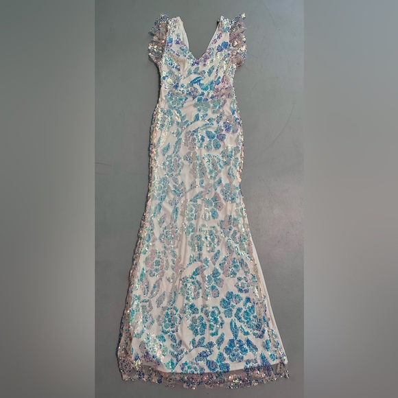 Soieblu Dresses & Skirts - Soieblu Size Small Sequin Glitter Dress long Formal Semi Full w/slit